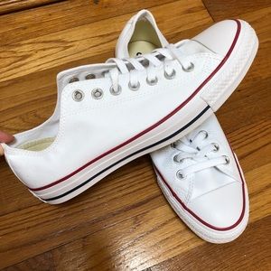 BRAND NEW optical white converse sneakers